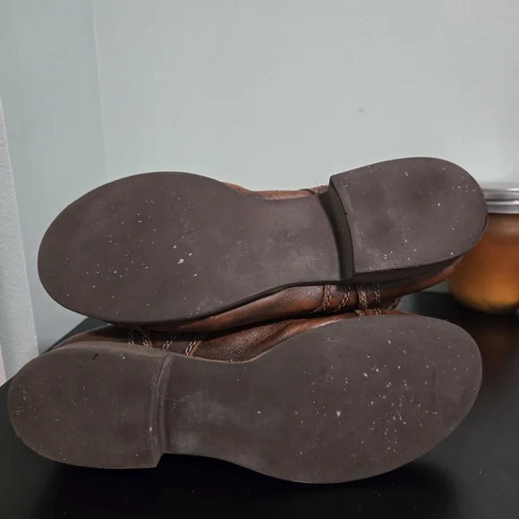 Vintage And Distressed Leather Steve Madden Combat Boots, Comfortable, Zipper - Picture 5 of 5